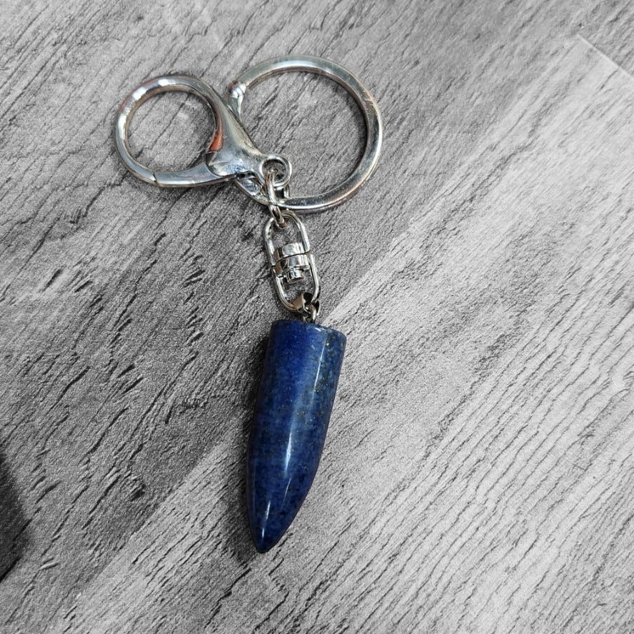 Silver keychain with lapis lazuli.